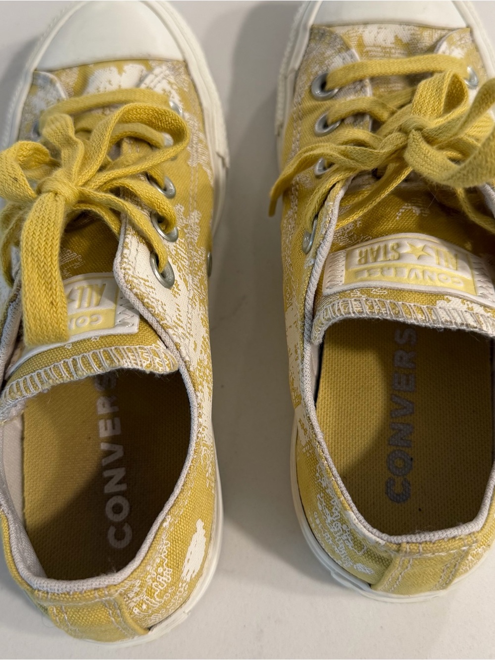 Converse Yellow and White Low-Top Canvas Sneakers- GUC - Picture 6 of 7